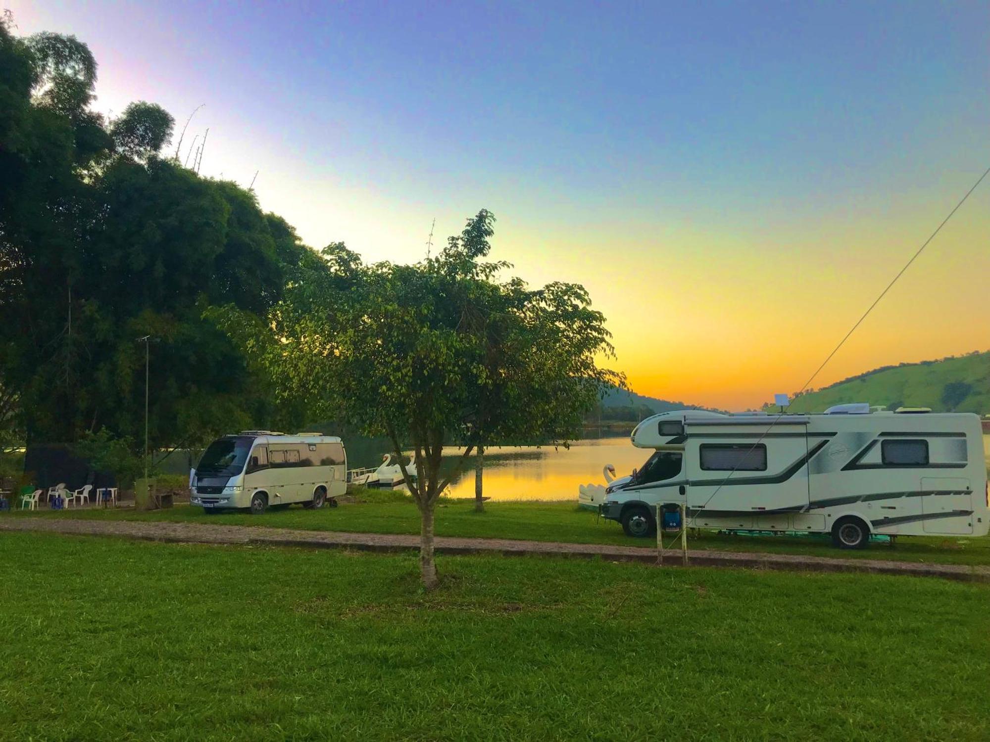 Hotel Pousada E Camping Recanto Da Praia Capitólio Exterior foto